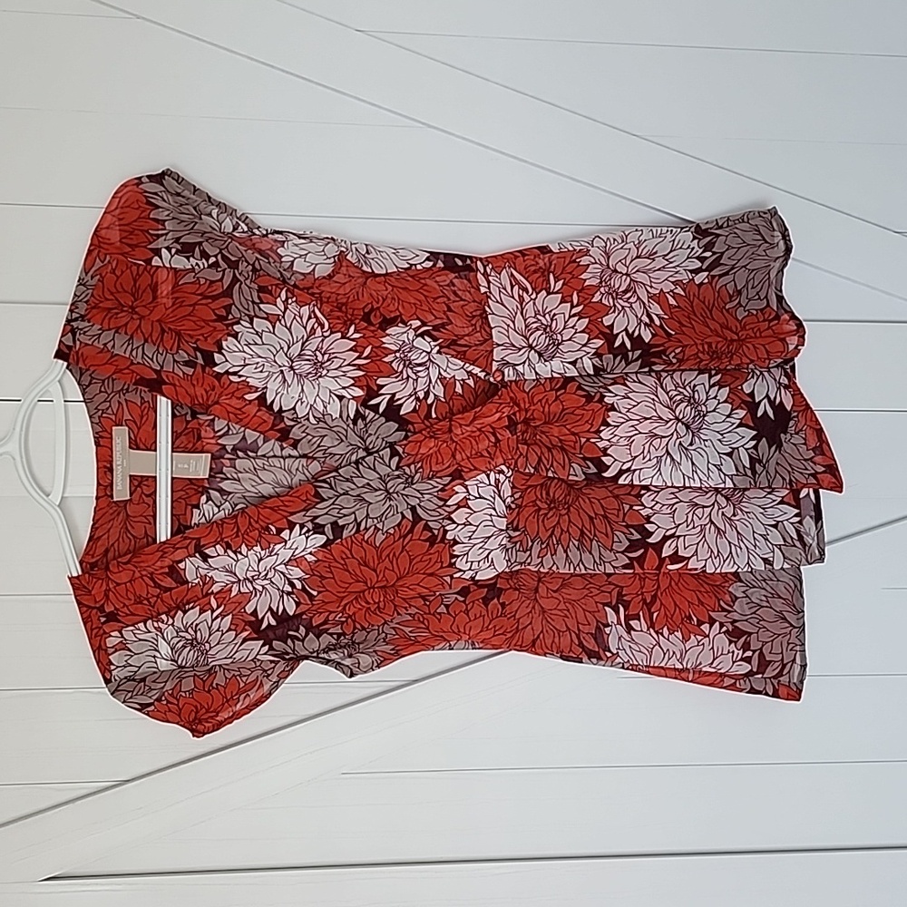 Banana Republic sleeveless sheer cover blouse